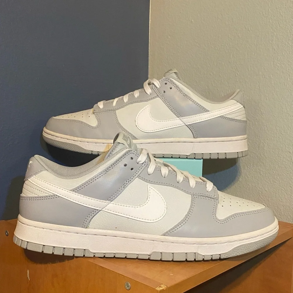 Nike Men's Gray Dunks - Picture 1 of 5